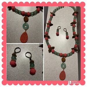 Custom made necklace set